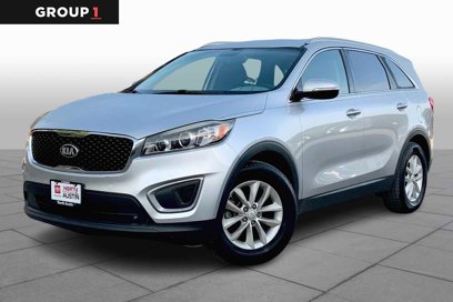 Used 2016 Kia Sorento LX w/ LX Convenience Package