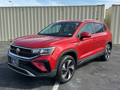Certified 2024 Volkswagen Taos SE w/ Panoramic Sunroof Package