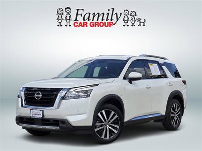 Used 2023 Nissan Pathfinder Platinum