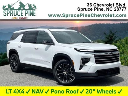 New 2025 Chevrolet Traverse LT w/ Sun and Wheel Package