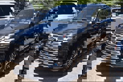 Used 2024 Lexus LX 600 4WD w/ Premium Package