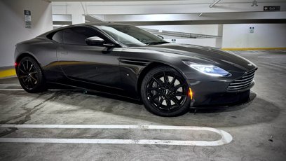 Used 2017 Aston Martin DB11 V12