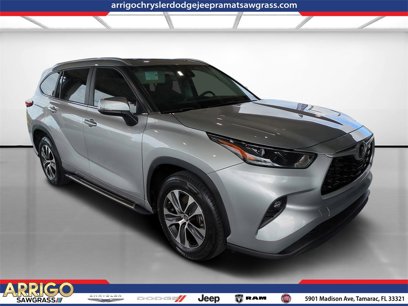 Used 2023 Toyota Highlander XLE