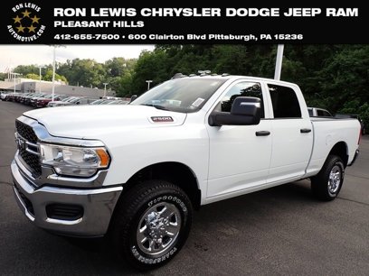 New 2024 RAM 2500 Tradesman w/ Chrome Appearance Group