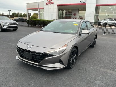 Certified 2023 Hyundai Elantra SEL w/ Preferred Accessory Package