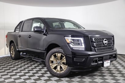 New 2024 Nissan Titan SV w/ SV Bronze Edition Package
