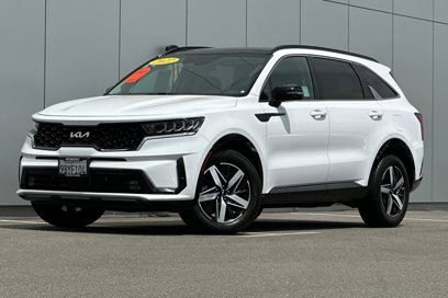 Used 2022 Kia Sorento EX w/ Panoramic Sunroof Package