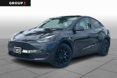 Used 2025 Tesla Model Y Long Range