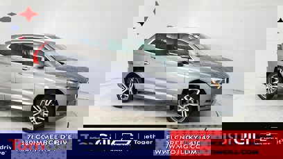 Used 2021 Volvo XC60 T5 Momentum w/ Premium Package