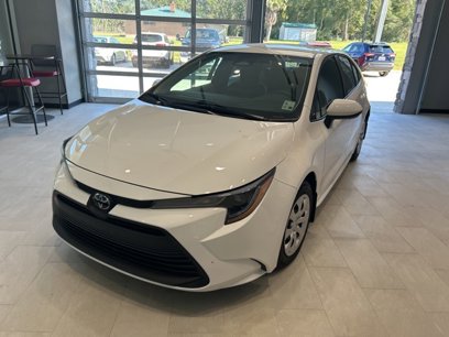 New 2025 Toyota Corolla LE