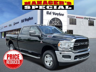 New 2024 RAM 2500 Tradesman w/ Chrome Appearance Group