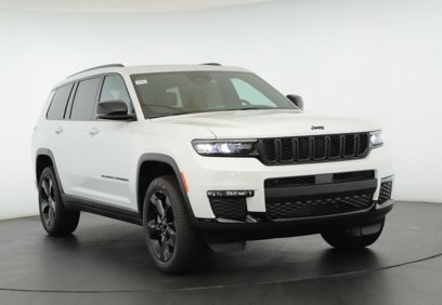 New 2025 Jeep Grand Cherokee L Limited w/ Black Appearance Package