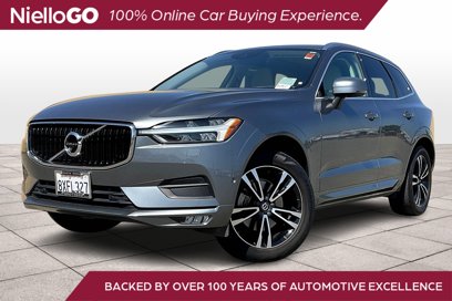 Used 2018 Volvo XC60 T5 Momentum w/ Convenience Package