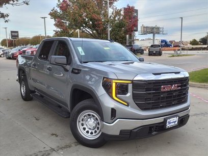 New 2025 GMC Sierra 1500 Pro w/ Convenience Package