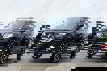New 2025 Volvo XC90 B6 Plus w/ Protection Package Premier