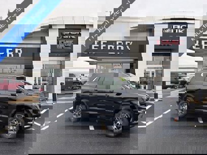 New 2025 GMC Acadia Elevation