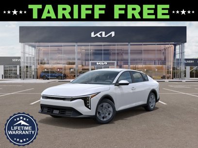 New 2025 Kia K4 LX