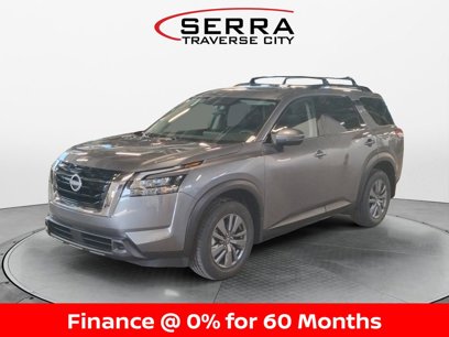 New 2025 Nissan Pathfinder SV w/ SV Premium Package