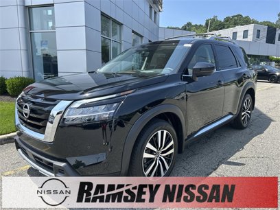 Used 2024 Nissan Pathfinder Platinum