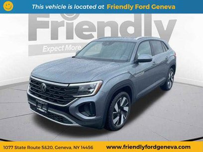 Used 2024 Volkswagen Atlas Cross Sport SE w/ Panoramic Sunroof Package