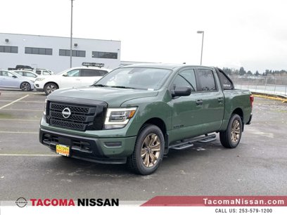 New 2024 Nissan Titan SV w/ SV Bronze Edition Package