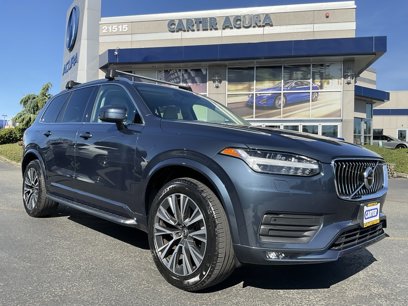 Used 2021 Volvo XC90 T6 Momentum