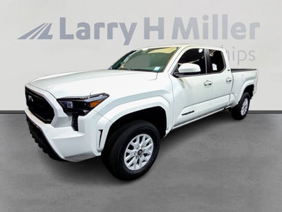 New 2025 Toyota Tacoma SR5