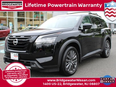Used 2024 Nissan Pathfinder SL w/ SL Premium Package