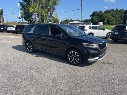 Used 2024 Kia Carnival EX