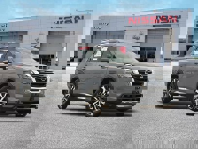 Certified 2022 Nissan Pathfinder Platinum w/ Cargo Package