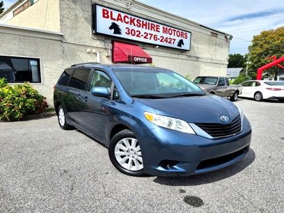Used 2014 Toyota Sienna LE