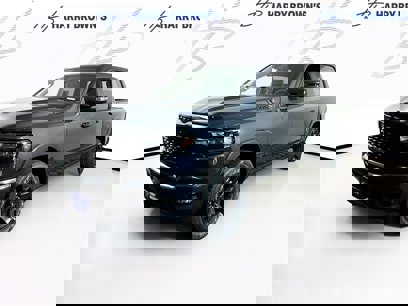 New 2025 RAM 1500 4x4 Crew Cab