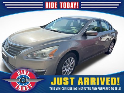Used 2014 Nissan Altima 2.5 S w/ Display Audio Package