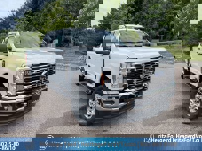 New 2025 Ford F250 XLT