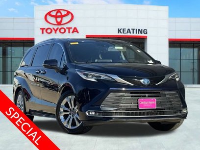 Used 2021 Toyota Sienna Platinum