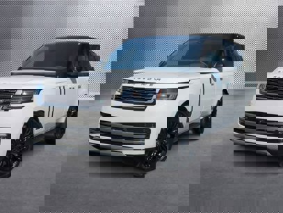 New 2025 Land Rover Range Rover SE