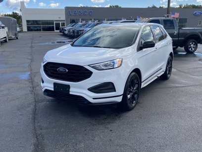 New 2024 Ford Edge SE w/ Black Appearance Package