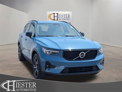 Used 2023 Volvo XC40 B5 Plus