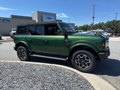 New 2025 Ford Bronco Outer Banks