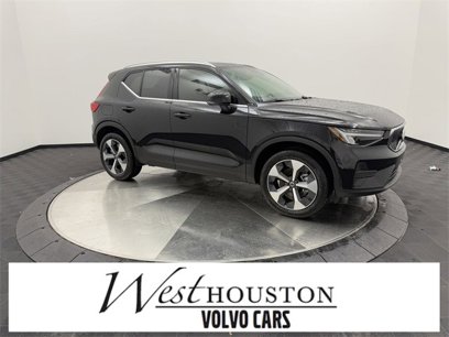 New 2025 Volvo XC40 B5 Core w/ Protection Package Premier