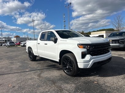 New 2025 Chevrolet Silverado 1500 Custom w/ Turbomax Blackout Package