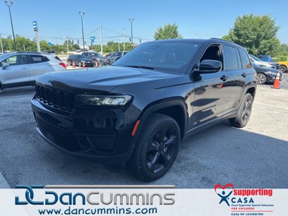 Used 2023 Jeep Grand Cherokee Altitude