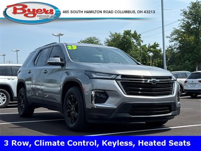Used 2023 Chevrolet Traverse LT