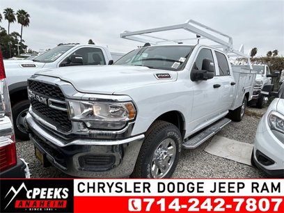 New 2023 RAM 2500 Tradesman w/ Chrome Appearance Group