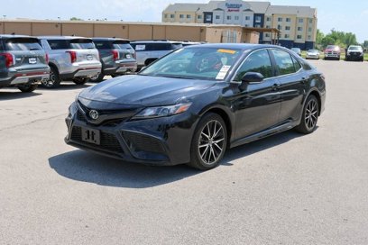 Used 2023 Toyota Camry SE
