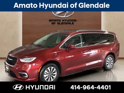Used 2021 Chrysler Pacifica Touring-L