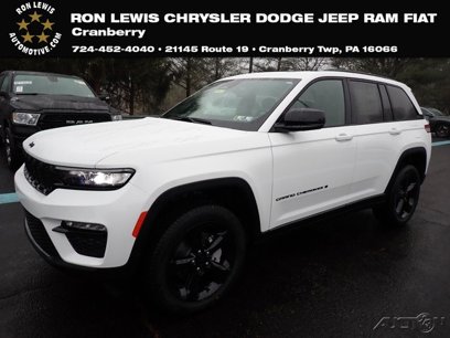 New 2025 Jeep Grand Cherokee Limited w/ Black Appearance Package