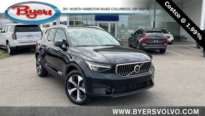 New 2025 Volvo XC40 B5 Core w/ Protection Package Premier