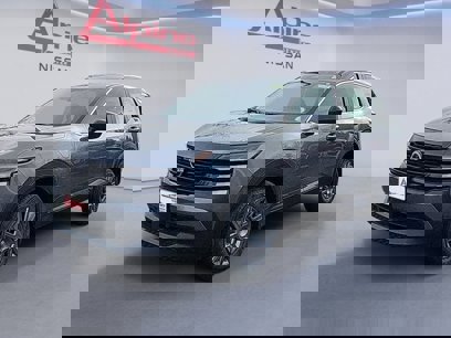 New 2025 Nissan Kicks S