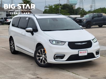 New 2025 Chrysler Pacifica Pinnacle